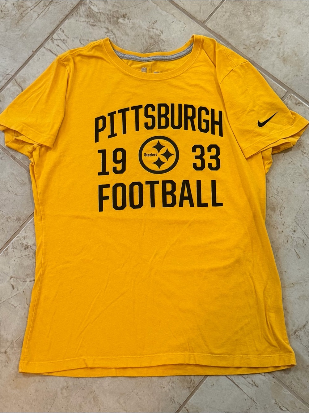 Pittsburgh Steelers Women’s Classic 33 (1933) T-shirt
